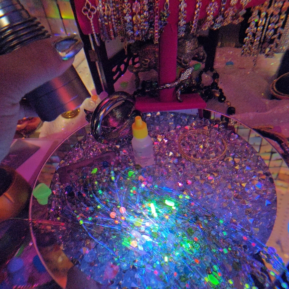 Joann Rivers Multicolor Pastel Seed Bead & Czech Glass Uranium Beaded Torsade - Picture 6 of 8